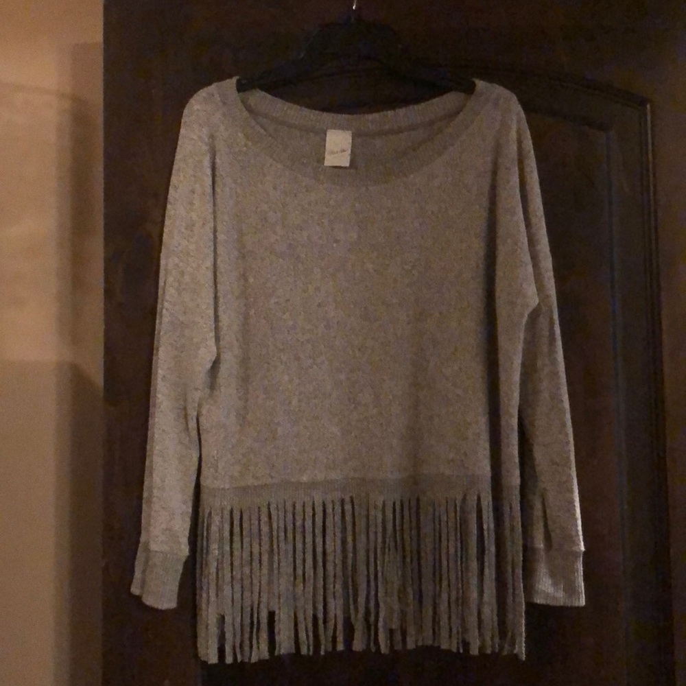 Adorable Gray Light Sweater MINT CONDITION